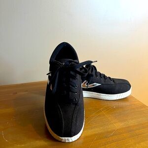 Tretorn tennis shoe